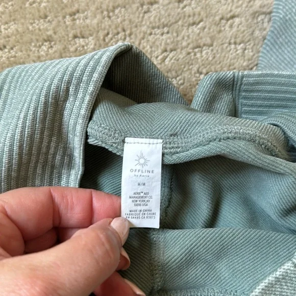 Offline by Aerie compression legging - Picture 3 of 3